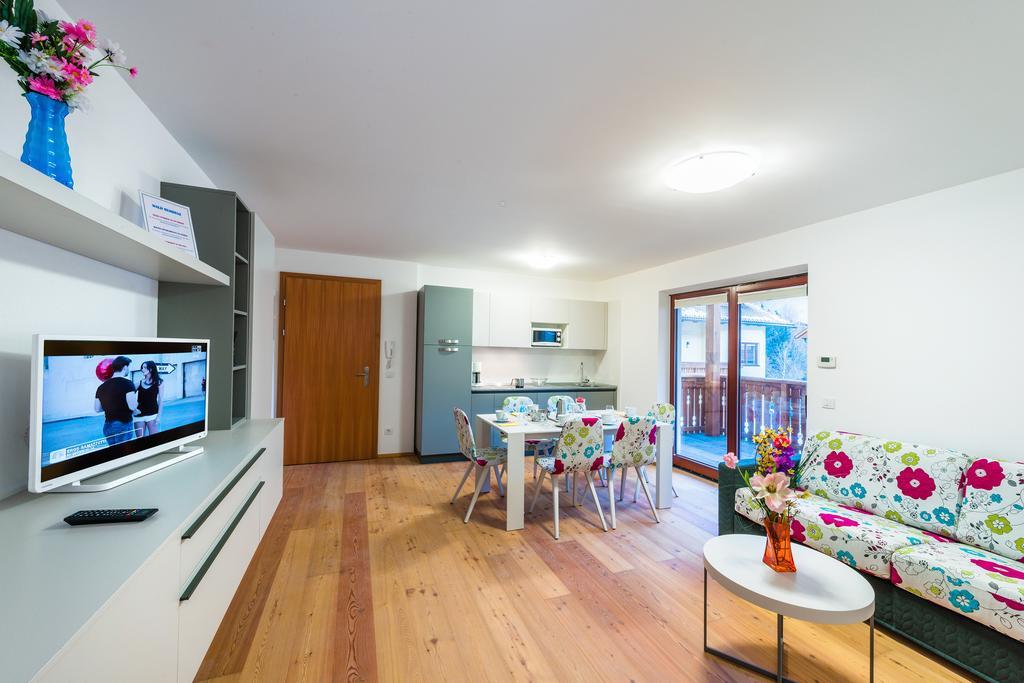 Wald Residence - Kaernten Card Sommer Inklusive Bad Kleinkirchheim Ruang foto