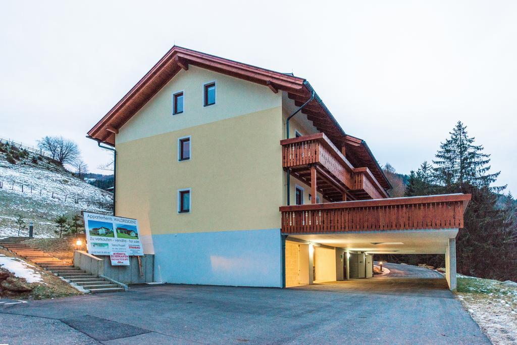 Wald Residence - Kaernten Card Sommer Inklusive Bad Kleinkirchheim Ruang foto